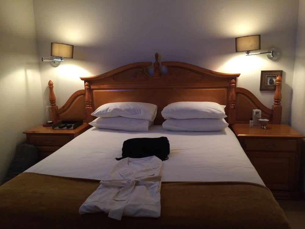 Armadale Boutique Hotel & Villas Borrowdale Exteriör bild